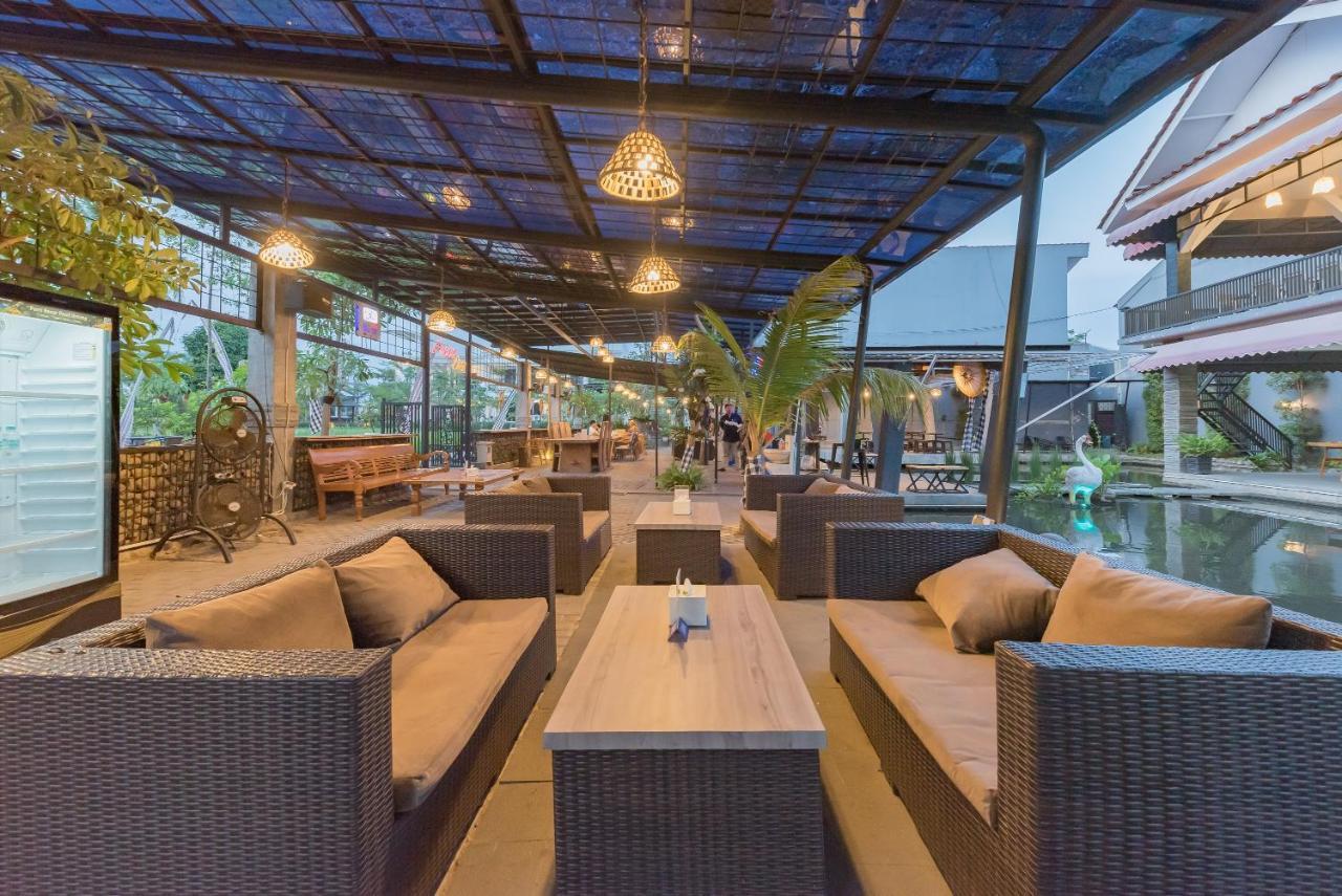 Urbanview Hotel Khayrizsan Tasikmalaya By Reddoorz מראה חיצוני תמונה